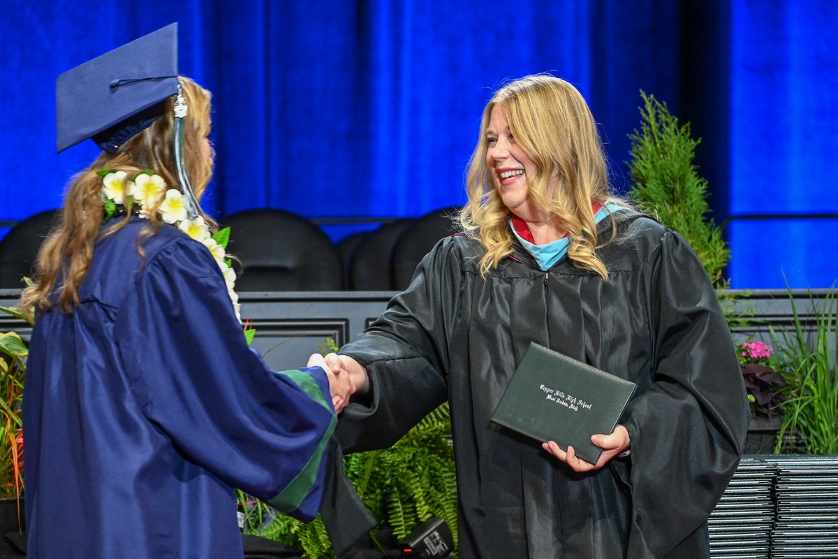jordandistrict's tweet photo. Congratulations Copper Hills High School Graduating Class of 2026!

#Classof2026 https://t.co/X2VUwE2XB1
