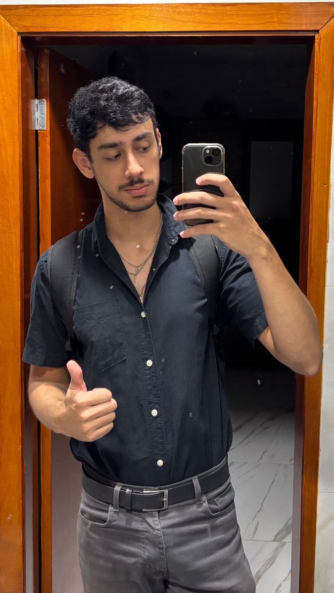 zacksfall's tweet photo. boa noite zacklovers https://t.co/dzgX0xsQh0