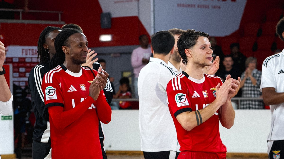 modalidadesslb's tweet photo. Vemo-nos na final do play-off, família ❤️‍🔥

#FutsalBenfica https://t.co/89F2WmA7Oi