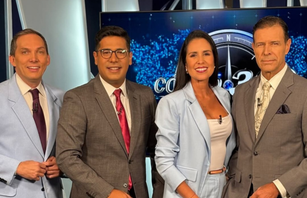 Canal_Televen's tweet photo. 🔜Este miércoles a las 8:00 pm, nuestro programa #Código360 presenta una edición crucial para entender la dinámica social venezolana. Bajo la conducción de #AdriánBarros, el espacio televisivo ofrecerá una mirada profunda y analítica sobre los acontecimientos que marcan la agenda nacional.

🔎Los destacados periodistas #IsnardoBravo, #JoanCamargo y #JofranaGonzález desglosarán la realidad sobre dos ruedas en las calles. Asimismo, el panel abordará con rigurosidad la situación oncológica en #Venezuela y la incansable lucha de los ciudadanos por alcanzar una vejez digna.

📸Instagram codigo360_televen.