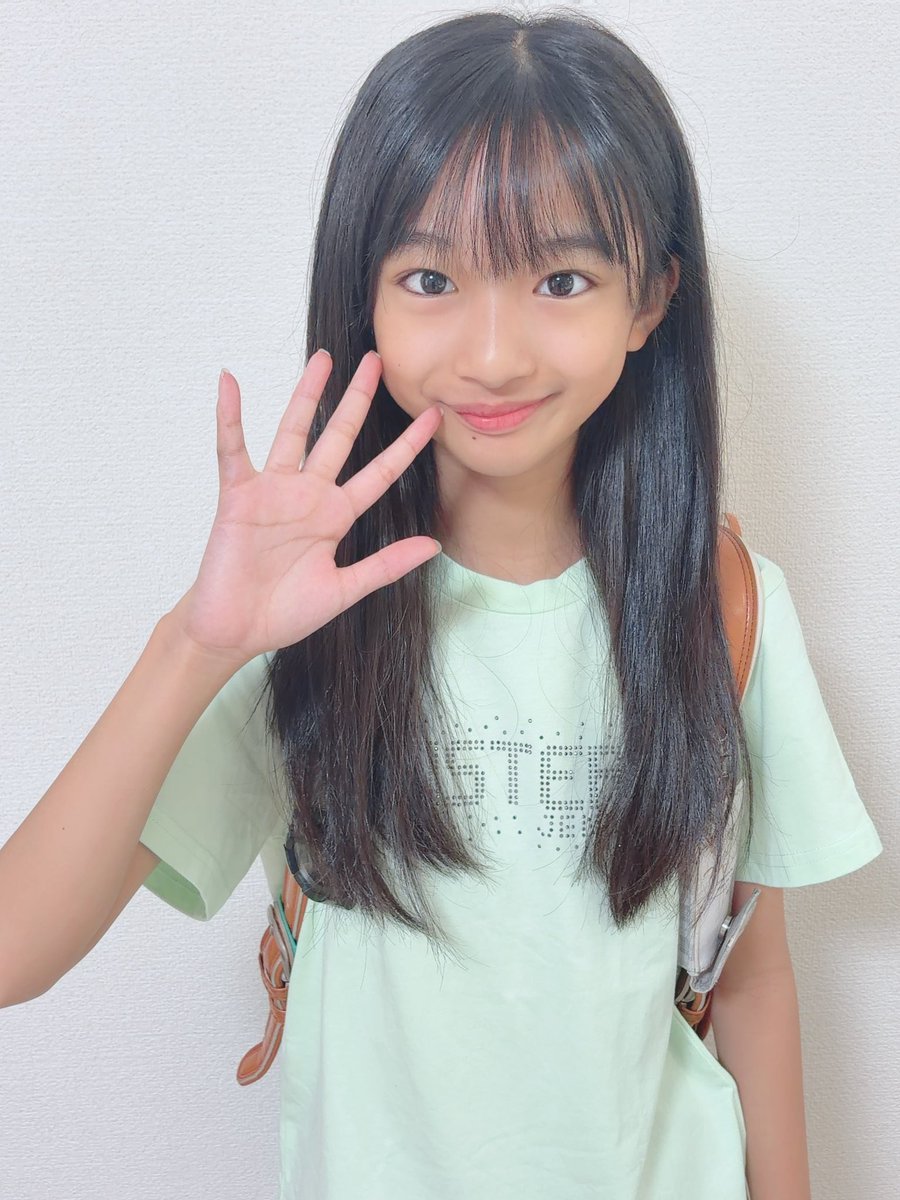 DP_AKINA's tweet photo. おは☀️あーちゃん·͜· ꕤ︎︎
今日こそ席替えー！💺ｼﾀｲﾖｫ
昨日会えなかったお友達に会えるのも楽しみだな«٩(*´ ꒳ `*)۶»ﾜｸﾜｸ

お仕事、学校のみんなfight！
行ってらっしゃい＆行ってきます🌈
 #ピコラビ  #PikoRabbit  #谷口明奈 https://t.co/tLtFSiBOeK