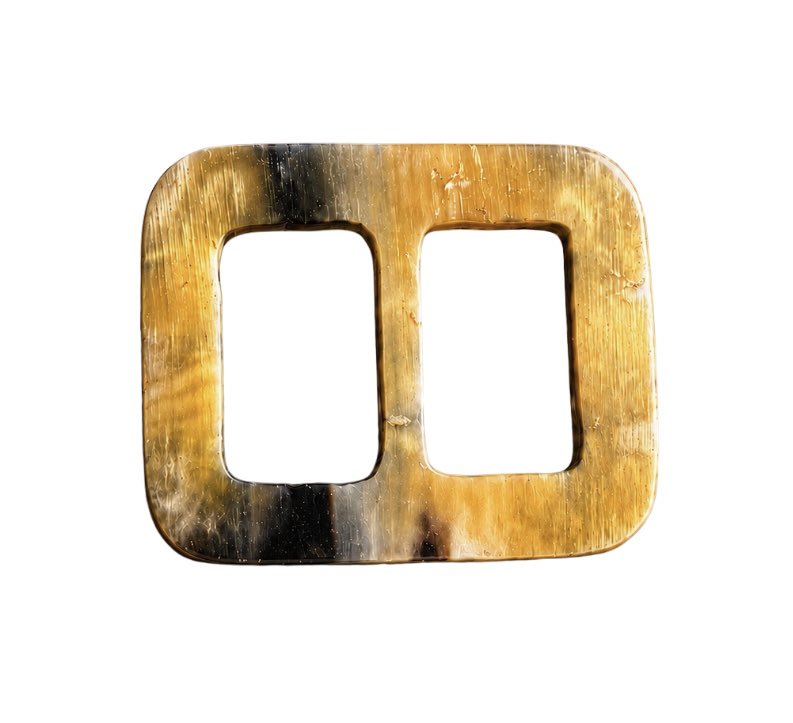 mitimeth_'s tweet photo. Nature doesn’t do duplicates. Neither does MitiMeth.

Handcrafted from multi-tone cow horn, this buckle elevates leather belts and silk scarves alike.

Fashion brands seeking trims with a story? Follow or DM us.

#MitiMeth #cowhorn #MadeInAfrica #buckle https://t.co/FHEQ8ql7d4