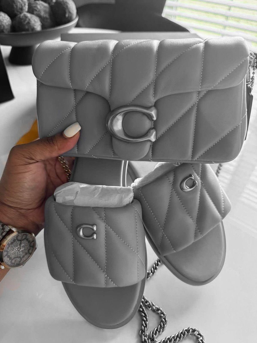 NunnieTheG's tweet photo. So tea 😍😍😍 https://t.co/vBEMenPnRH