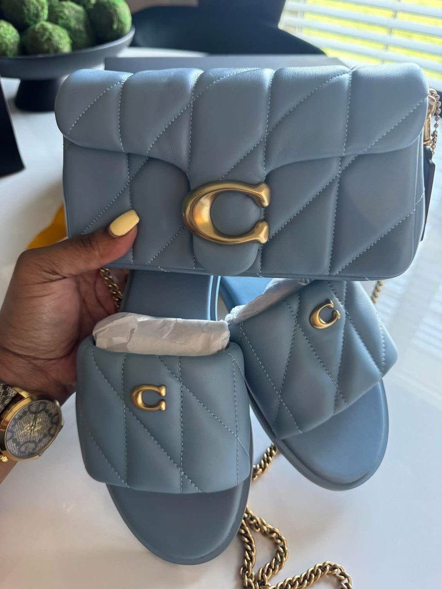 NunnieTheG's tweet photo. So tea 😍😍😍 https://t.co/vBEMenPnRH