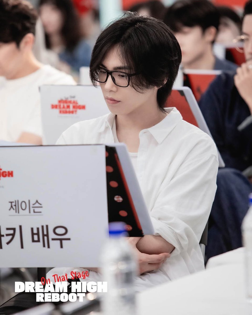 BoundlessHyuk's tweet photo. 260603💫📸 artone_company更新朴慜赫相关

[𝗗𝗥𝗘𝗔𝗠 𝗛𝗜𝗚𝗛 音乐剧 第3季 : 𝗥𝗘𝗕𝗢𝗢𝗧]
| 幕后花絮

✨ Behind The Dream

音乐剧 <Dream High Season 3：Reboot>
公开首次读本会现场！ 

[第一轮售票公告]
📅 售票时间： 2026年6月9日(周二)上午11点(KST) https://t.co/gN2veORt5A