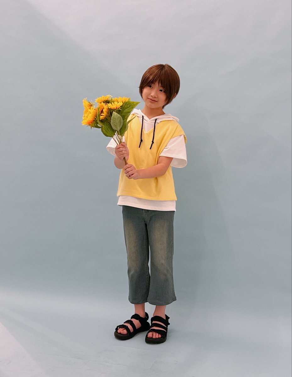 Seila_17_Seila's tweet photo. #浅浪翔

翔くん、お誕生日おめでとう☆

今日6/4は舞台『夏空のモノローグ』でぼくが演じさせていただいた浅浪翔くんのお誕生日です(^-^)

今年はぼくも同じ14歳で迎えられました♪

いつかまた大好きな兄ちゃんや科学部のみんなに会えますように☆

せいら👒

#舞台夏空
#夏空のモノローグ https://t.co/OBykY8n1wQ