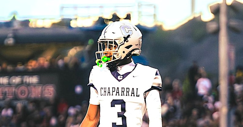 Thomasdunn24's tweet photo. NEW: Cal Football welcomes a whole host of recruits this weekend, looking to build on a Top 25 class with some heavy hitters in the Bay 

The list and intel on where some close decisions are at @CalBearsOn3 

(+): https://t.co/gkh0aV51op https://t.co/uQKzJ0jgz7