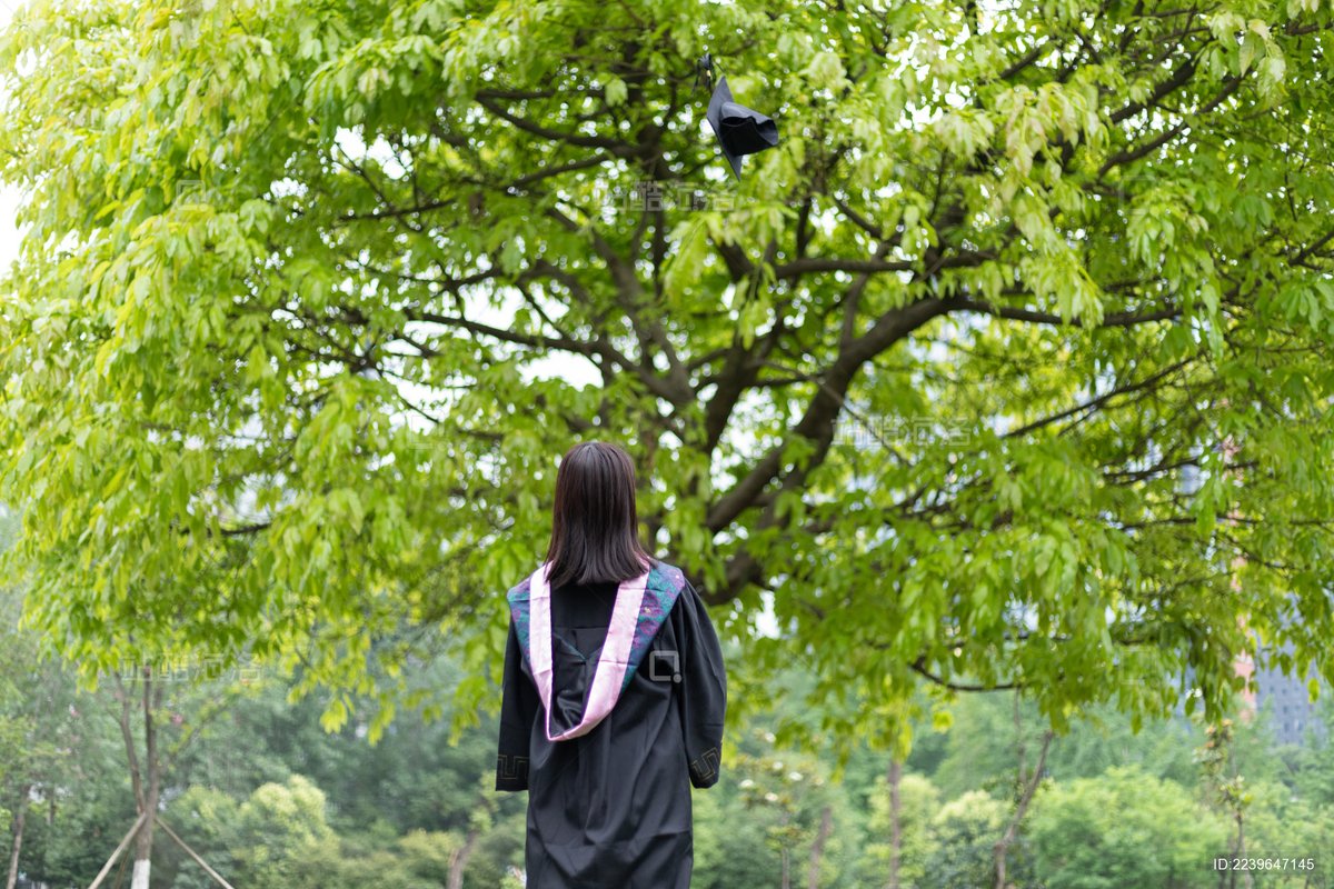 crix237's tweet photo. Graduation check ; turned college memories into lifetime stories, grateful for every laugh u0026 late-night study sesh. On to the next chapter! https://t.co/ua0IIV8QaM