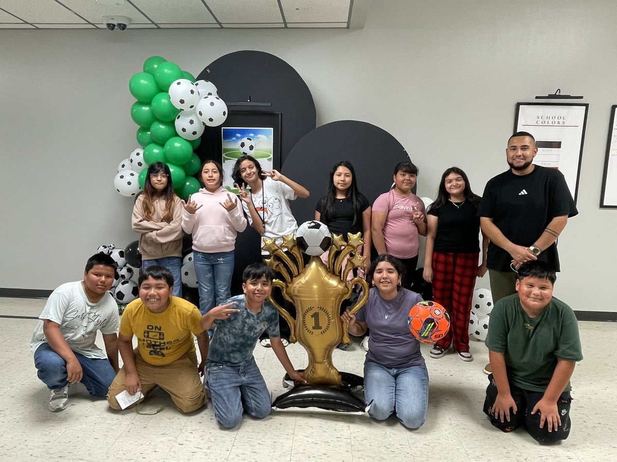 CoachAvalos10's tweet photo. Summer World Cup Camp happening @CarrollES_AISD. Honored and excited to be the coach of Summer Camp at Carroll! Looking forward to a summer full of fun, growth, teamwork, and unforgettable memories.” ☀️🏃‍♂️🏅 https://t.co/Qa55q56I7Q
