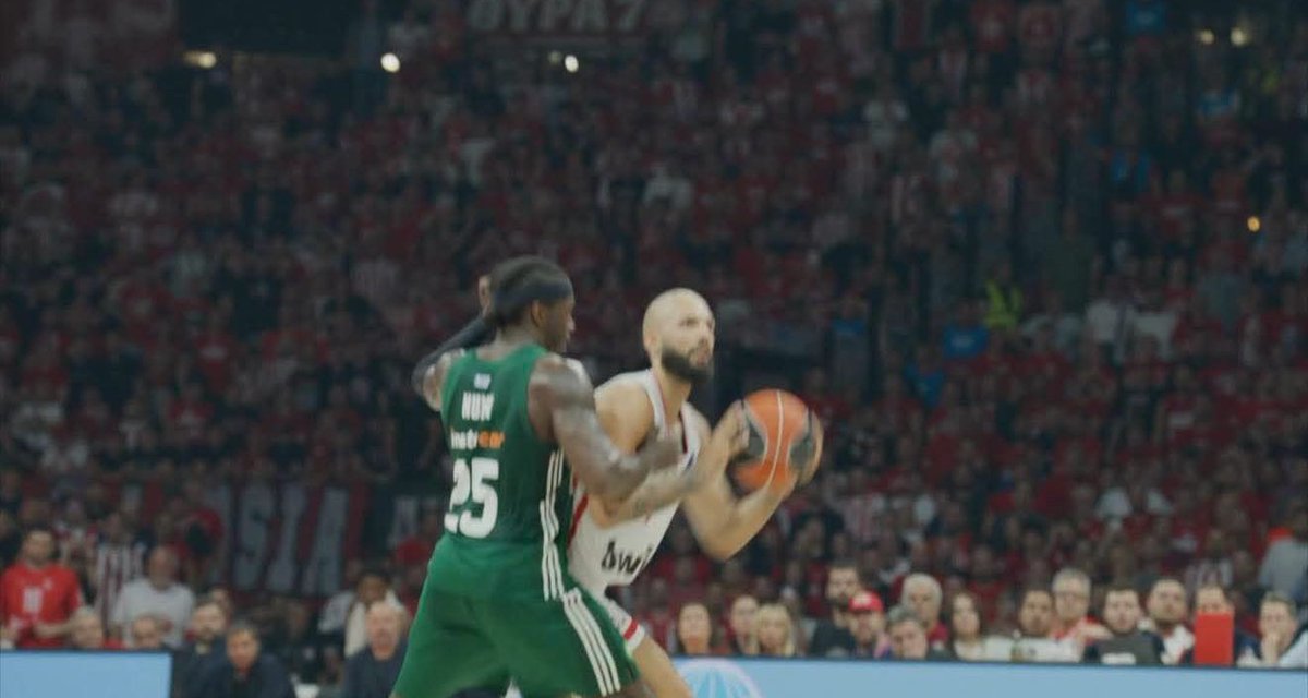 Dimantoni7's tweet photo. Για να καταλάβετε ότι σας κάνουμε πλάκα,περιμέναμε να βγάλετε την ανακοίνωση σας,να πείτε τα παραμύθια σας,και καπάκι η ΚΑΕ να ανεβάζει το βίντεο με το προφανές φάουλ στον Φουρνιε!

Και στο επικοινωνιακό...ΗΤΤΑ!
#OlympiacosBC https://t.co/UhjF9OUjBf