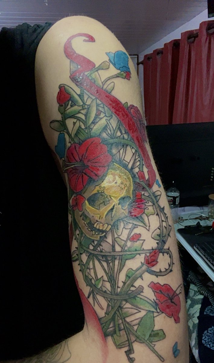 DebonaCaue's tweet photo. work in progress••• 

the f. chloe price tattoo https://t.co/KR2iFT4nAE