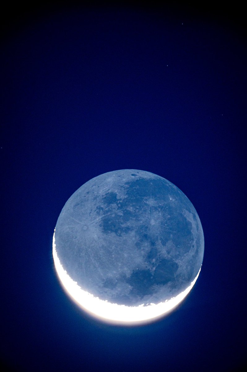 GaryTheAlien44's tweet photo. @astro_Pettit I shoot Nikon too!

I may have even taken YOUR picture once! https://t.co/WaxpyzKc7d