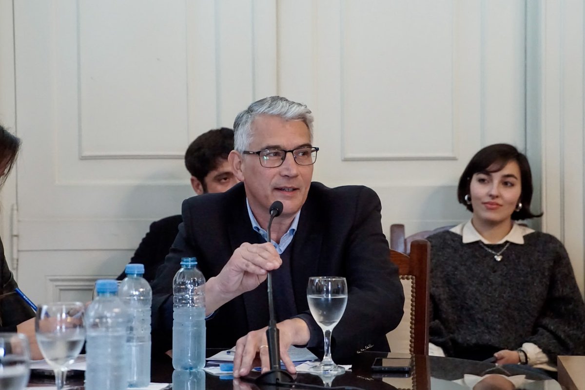 CPuglelli's tweet photo. 🏛  En la Comisión de Legislación General, bajo la presidencia del diputado @RubenEslaiman, continuamos trabajando en el tratamiento de distintos proyectos que fortalecen nuestra identidad, reconocen trayectorias destacadas y promueven iniciativas de interés para la Provincia de Buenos Aires.
