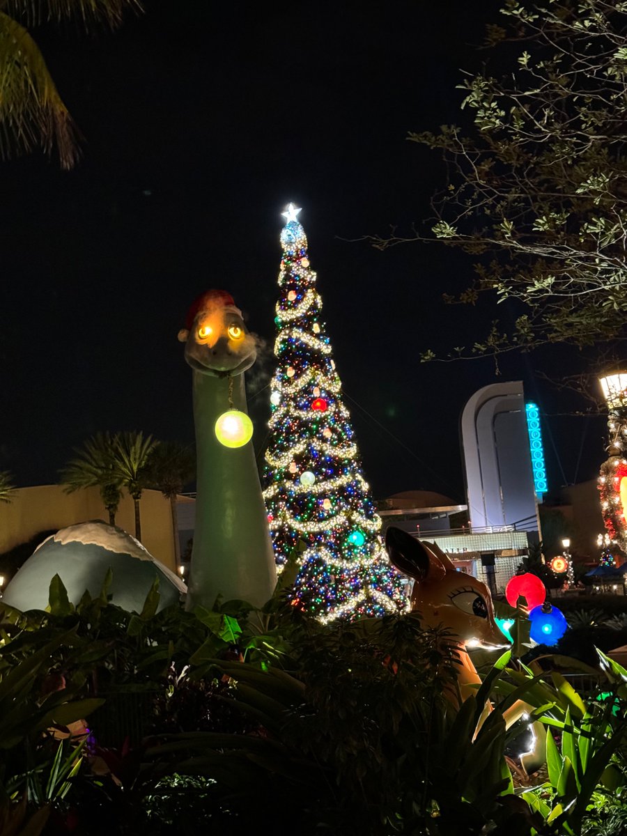 PlaidSir's tweet photo. @disneytipsguy https://t.co/516vsHRz5K