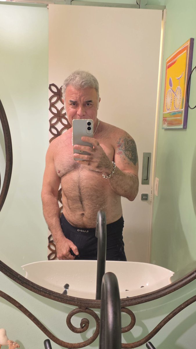 willscorpion69's tweet photo. Boa noite!
"Bora" tomar #banhojuntos
#banhoquente #vemcomigo #bathtime 
#homens #gaymen #gostoso #hotman #putão 
#sexyman https://t.co/ywHOt8LFnE