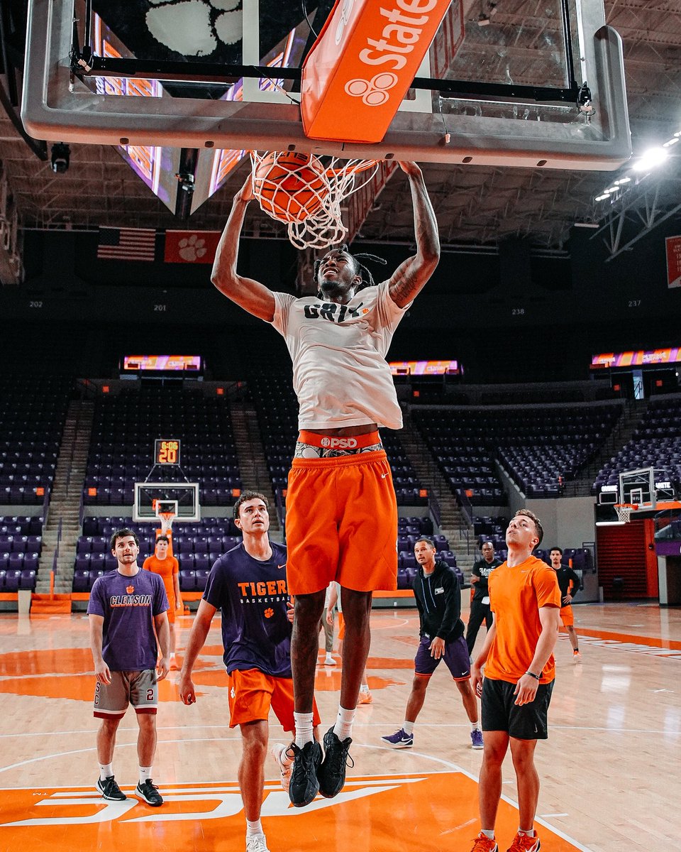 ClemsonMBB's tweet photo. Back to it 📸 https://t.co/Crs2uF3cAr