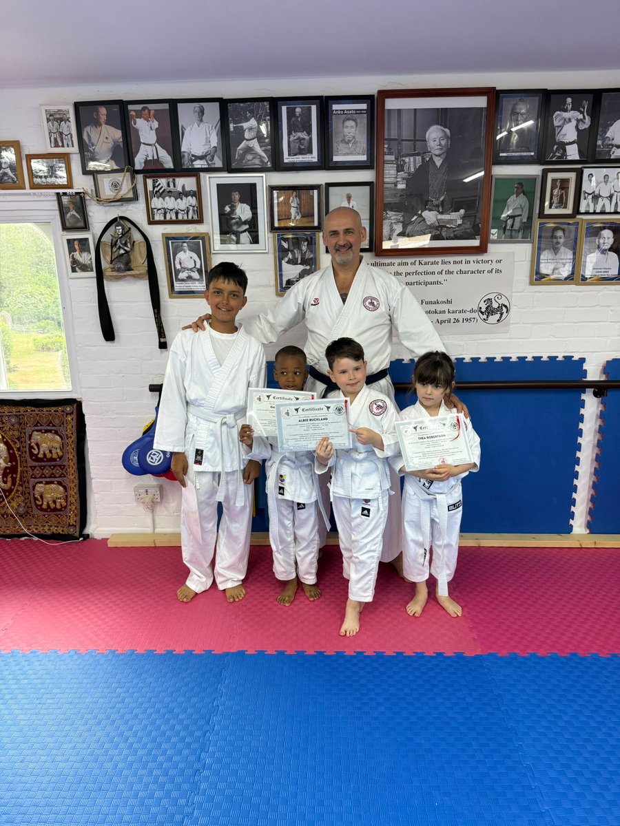 CBacsak's tweet photo. What a fantastic grading evening today at Hagakure Dojo.
This is exactly how a strong Shotokan – Fudokan community is built.
Keep going. Keep improving. Keep fighting forward.
ICHI… NI… SAN…FUDOKAN
OSS 📷 https://t.co/vSEOh6GcgU