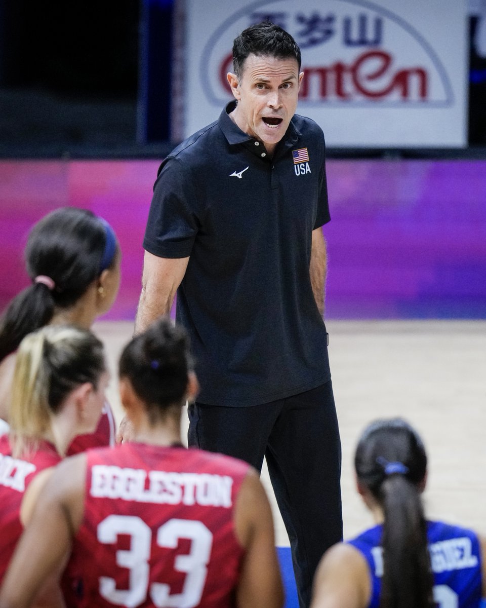 usavolleyball's tweet photo. Hungry for more 🍽️
 
📷 @mbelanger_photo
 
#USAVWNT https://t.co/vqqVTUMOj2