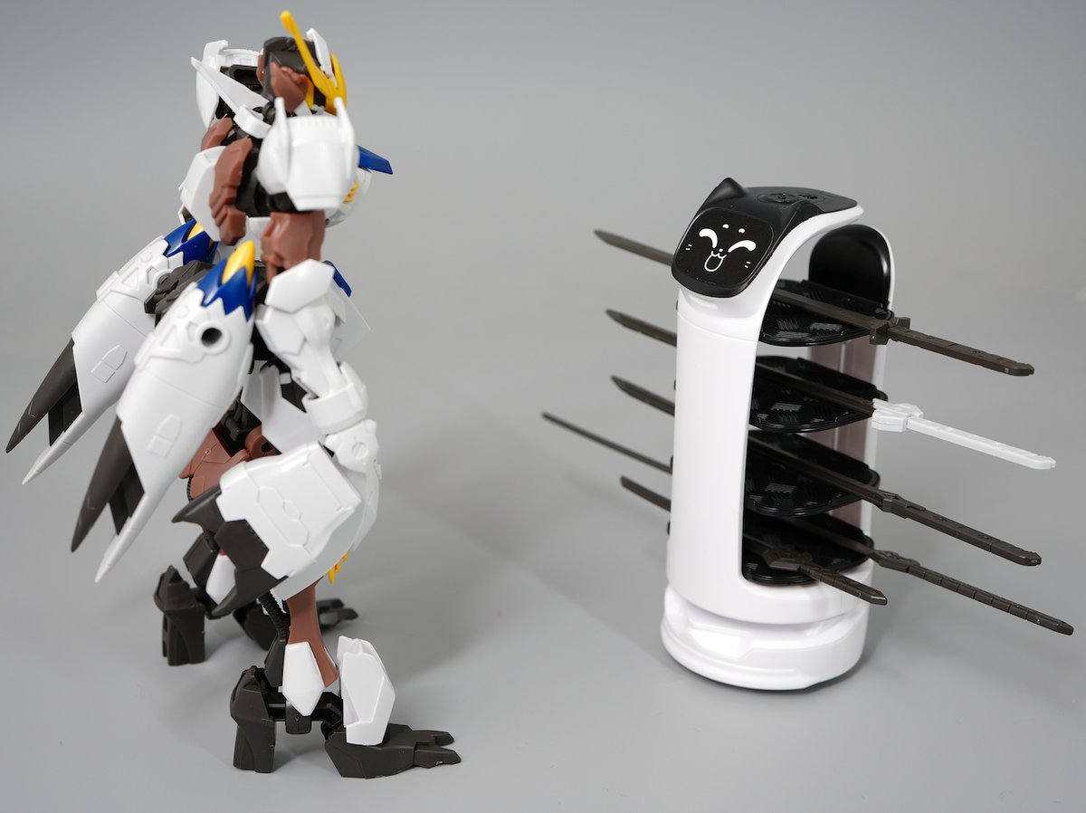 hobbynotoriko2's tweet photo. テイワズ様から武器のお届けにゃ～ https://t.co/ezH0hBqZ4V