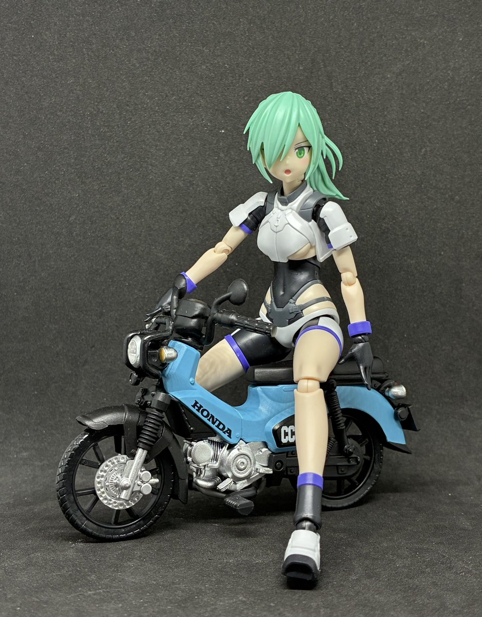 中国で販売している仮面ライダーxホンダコラボ品のハンターカブ単体