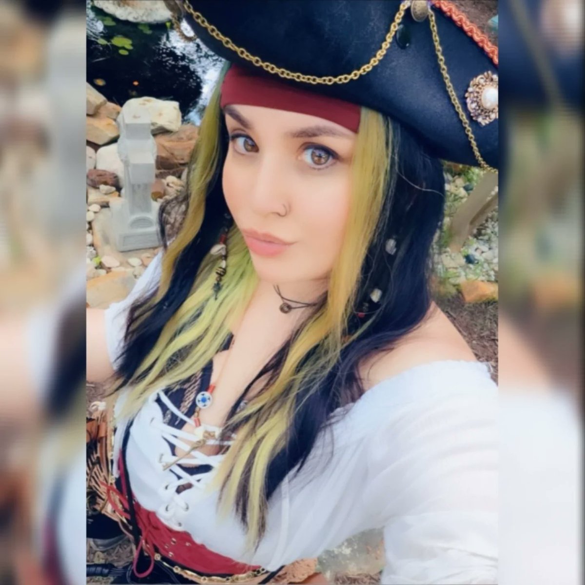 kimleesi's tweet photo. ⚔️FIRST EVER REN FAIRE - COMPLETE! ⚔️

It's a pirate's life for me, savvy? Charted a course to my first Renaissance Faire this year! Didn't realize how much I needed to set sail and seas the day with an amazing pirate crew!    ☠️ https://t.co/5wuPExNHmm