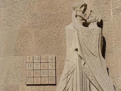 erisliberta's tweet photo. @casperuncal Está en el templo Sagrada Familia de Barcelona

Suma 33 en todos los sentidos

Aunque (me pongo gorrito plateado)...33...la plata...masones.... https://t.co/WP4xj6o4kM