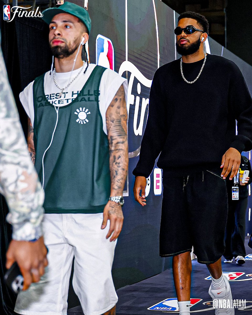NBALatam's tweet photo. Llegaron los nuestros a las #NBAFinals 🇵🇷🇩🇴 https://t.co/d5wxP9HWNF
