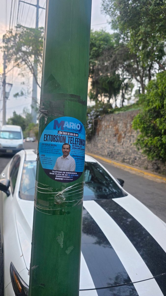 ElCapulinAO's tweet photo. @MarioESanchezF @AccionNacional @GPPANCDMX @PAN_CDMX @STaboadaMx @JTrianaT @luisag_urena @JorgeRoHe @ElBaronNews_ Maquillando usted los postes señor https://t.co/Cr7is39YAm