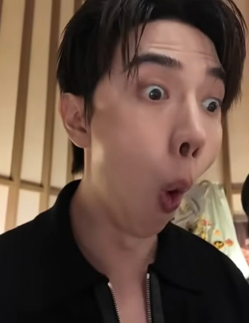 rahas6c's tweet photo. แจกมีมทุกคลิปเลย 
#รชตนักสร้างมีม https://t.co/BfLuBHGoNy