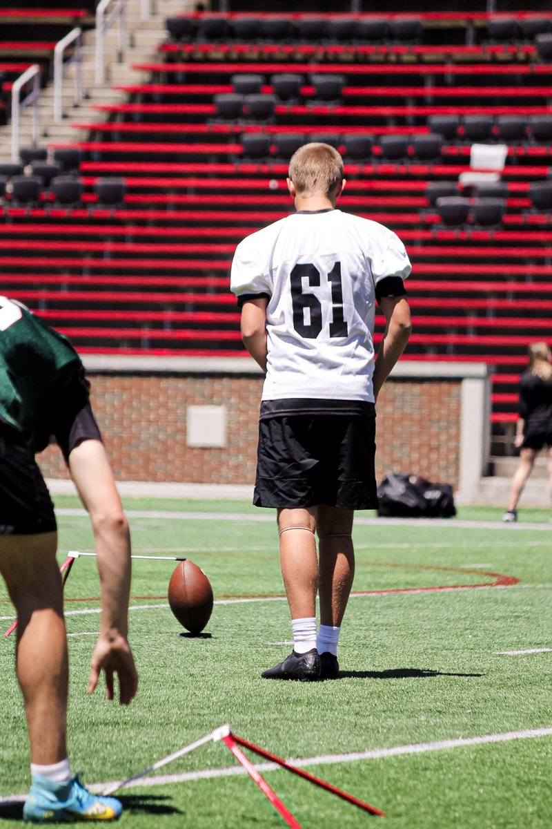 KasenWitkowski's tweet photo. Had fun and learned a lot at my first college camp and I felt like I held my own as a freshman @GoBearcatsFB @CoachVollono @stephenrusnak #Cincinnati #kicker https://t.co/3PNxLXXMAb