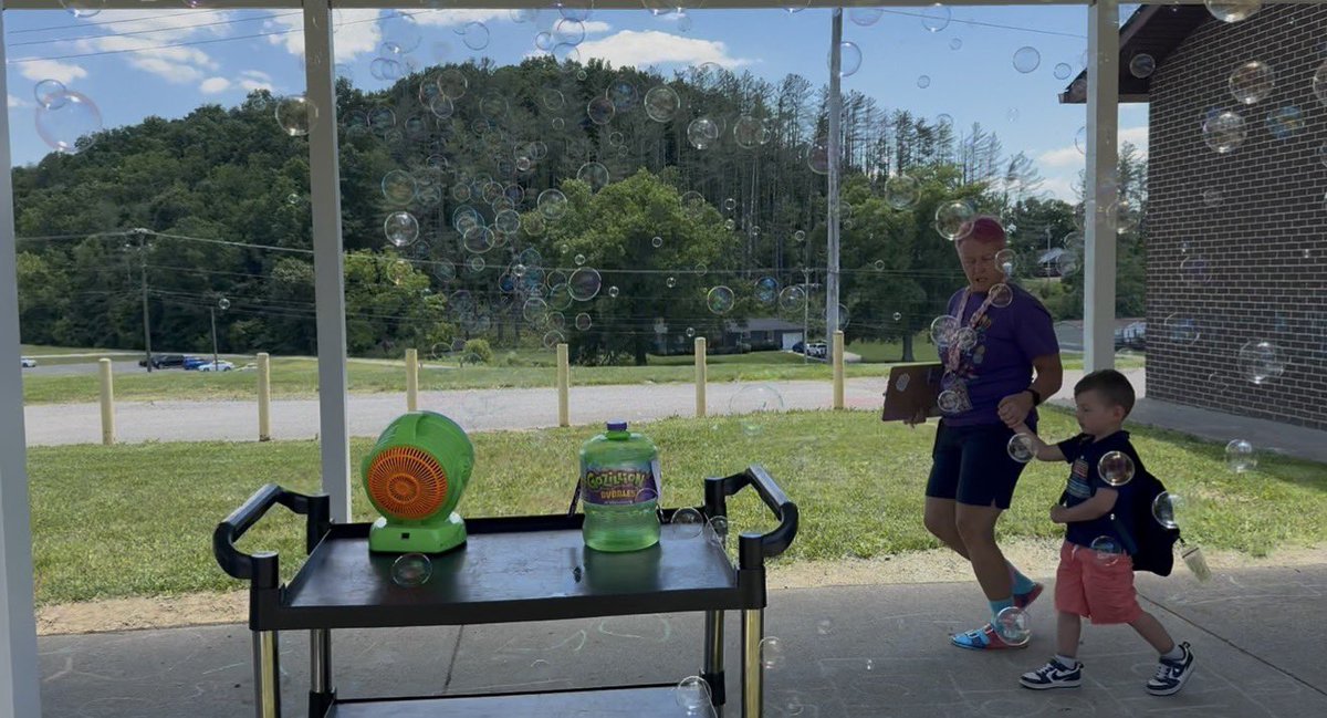 BCPreK's tweet photo. Bubble fun for our final send-off of 2025-26! We will miss all of our students so much…Get out and make summer memories, Cubs! Can’t wait for 2026-27!🦁❤️🐾🎉☀️🌊💦🛝 https://t.co/biQUHlieVO