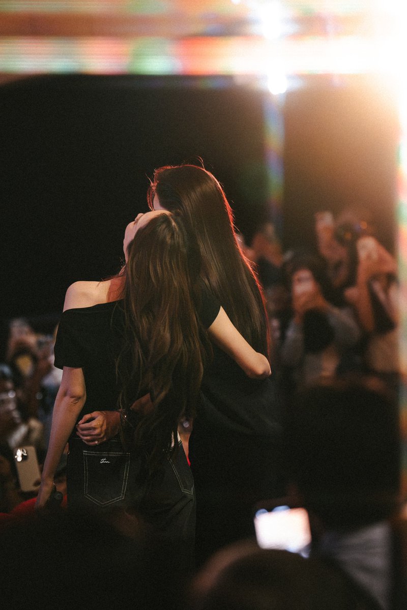 wilxiiix's tweet photo. เวลาผ่านไปไวสุดๆเลย 🕰️

ขอให้ทุกๆวินาที ทุกๆก้าวเดินที่เคียงกันไปมีความหมายเสมอ ♥️ 

#EnglotAnvs4Y2M
#อิงล็อต #englot https://t.co/yktrtBgmnL