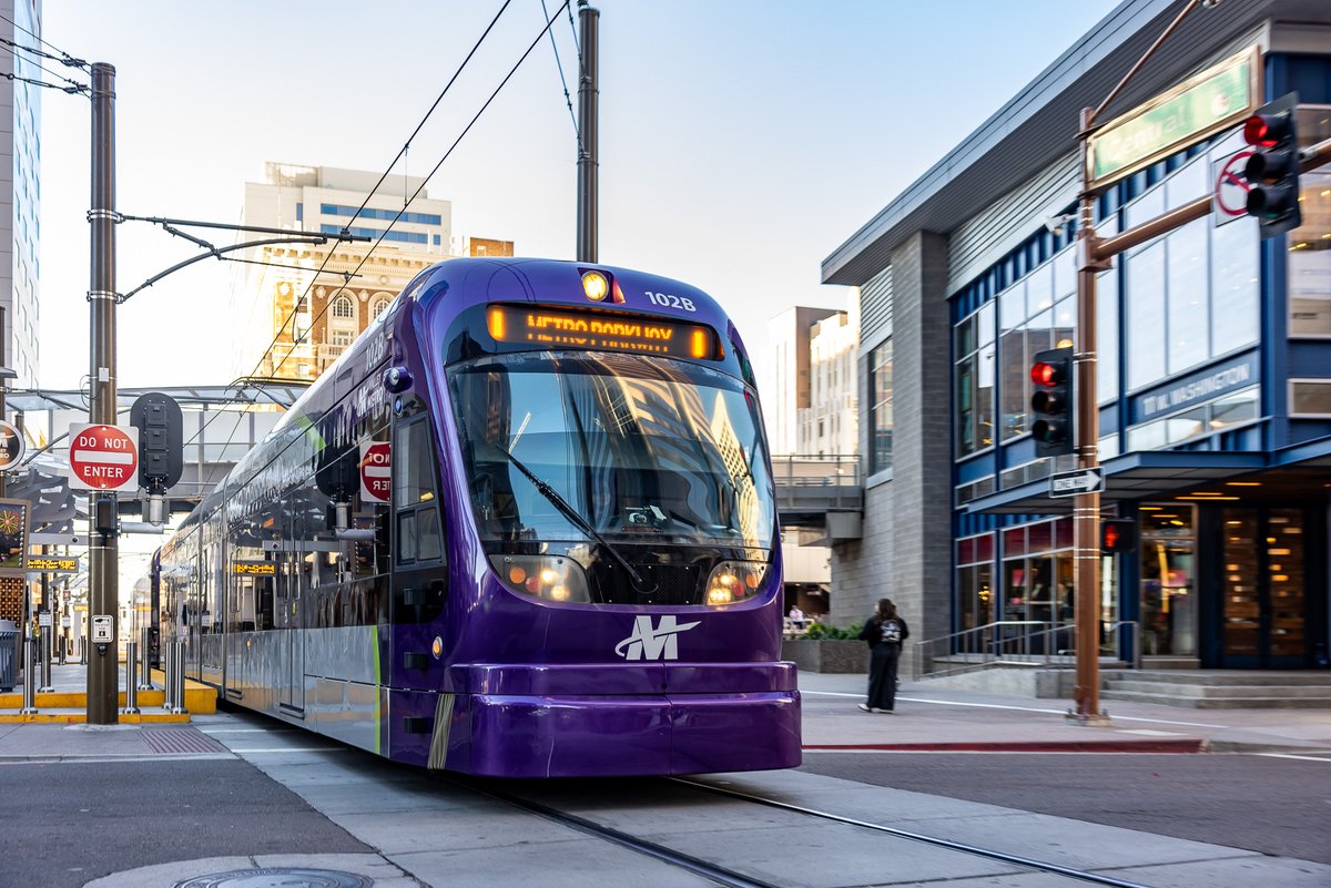 PhoenixMetroBus's tweet photo. Join us and @valleymetro for an Open House to learn more about the West Phoenix Light Rail Extension. Share your feedback and provide current contact information for future project communication.

Wednesday, June 24
6-8 p.m. 
Maryvale High School Cafeteria
https://t.co/T8hdQrwTNg https://t.co/bYhy6fWXRY