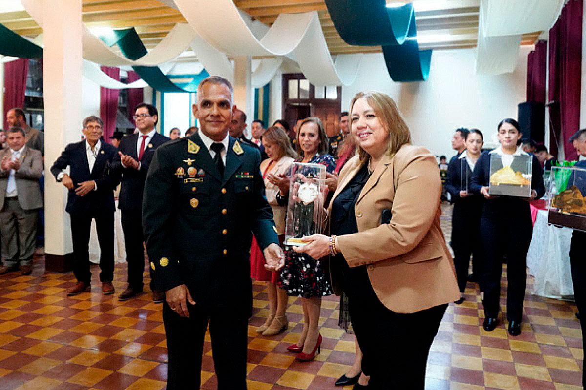 Turiweb1's tweet photo. 🌐 Dirección de Turismo de la Policía Nacional del Perú celebra su 52° aniversario.

D👉 Más información en esta nota: https://t.co/3KCjf7HhfS https://t.co/8GcUSfNRnr