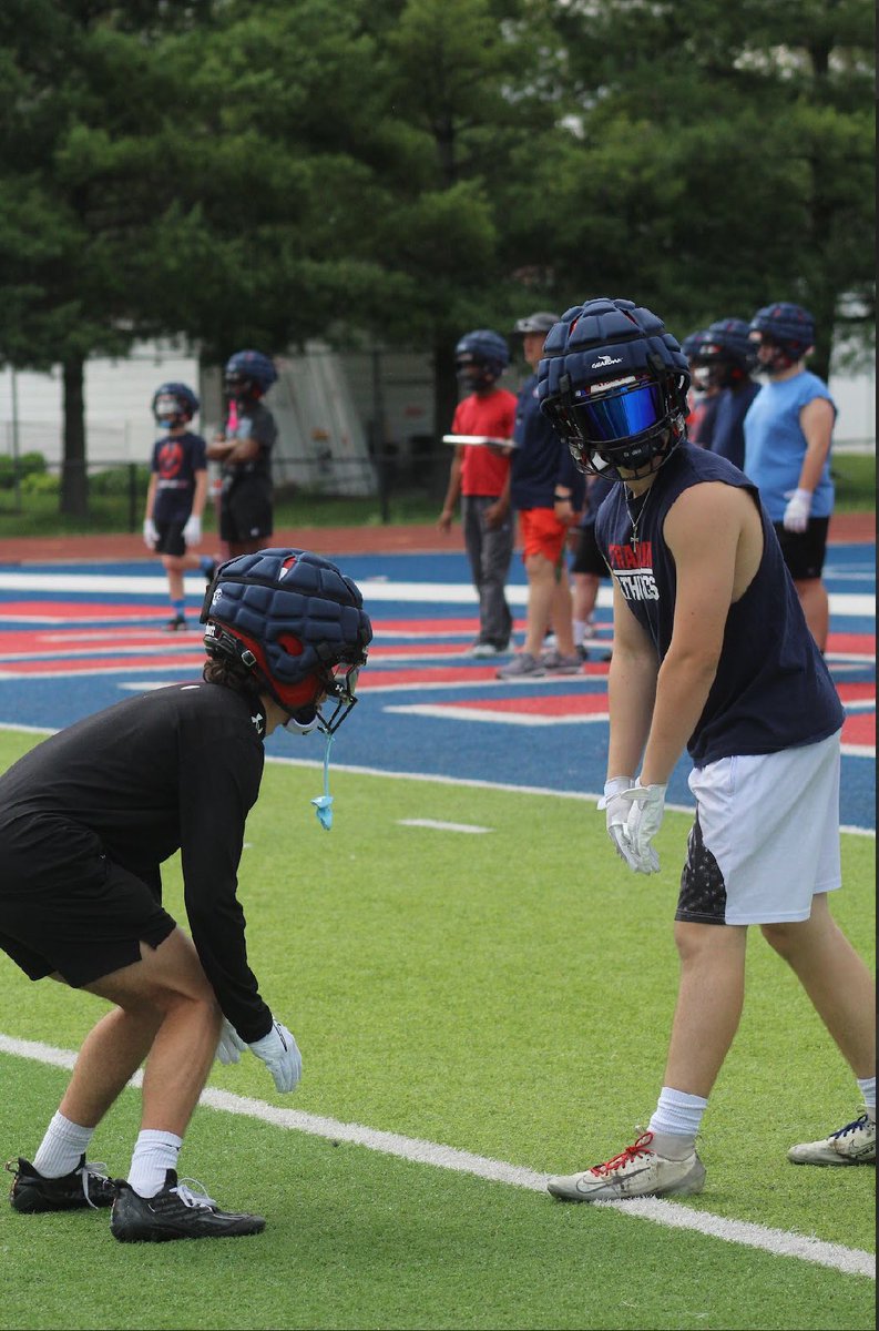 JadenChynoweth's tweet photo. Spring camp getting ready for the season! Excited to show out this year.
MI
OLB/DE
C/O 2029
📘3.9 GPA🏃‍♂️4.6 40 YARD DASH🏋️BENCH 255 SQUAT 405 📏 5’10 180
#offseason #classof2029 #LB #preseason https://t.co/DrLecAU8Ut