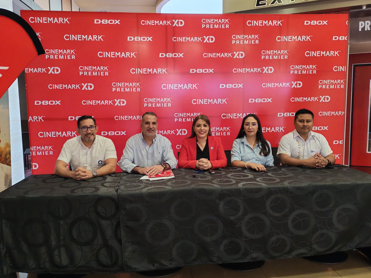 CPCSCZ's tweet photo. Firmamos un convenio institucional con Cinemark Bolivia, que permitirá a nuestros afiliados habilitados acceder a tarifas preferenciales en salas 2D y XD, incluyendo películas de estreno de lunes a jueves. 
https://t.co/3X7UHc7DI1 https://t.co/SFzmVCUGGK