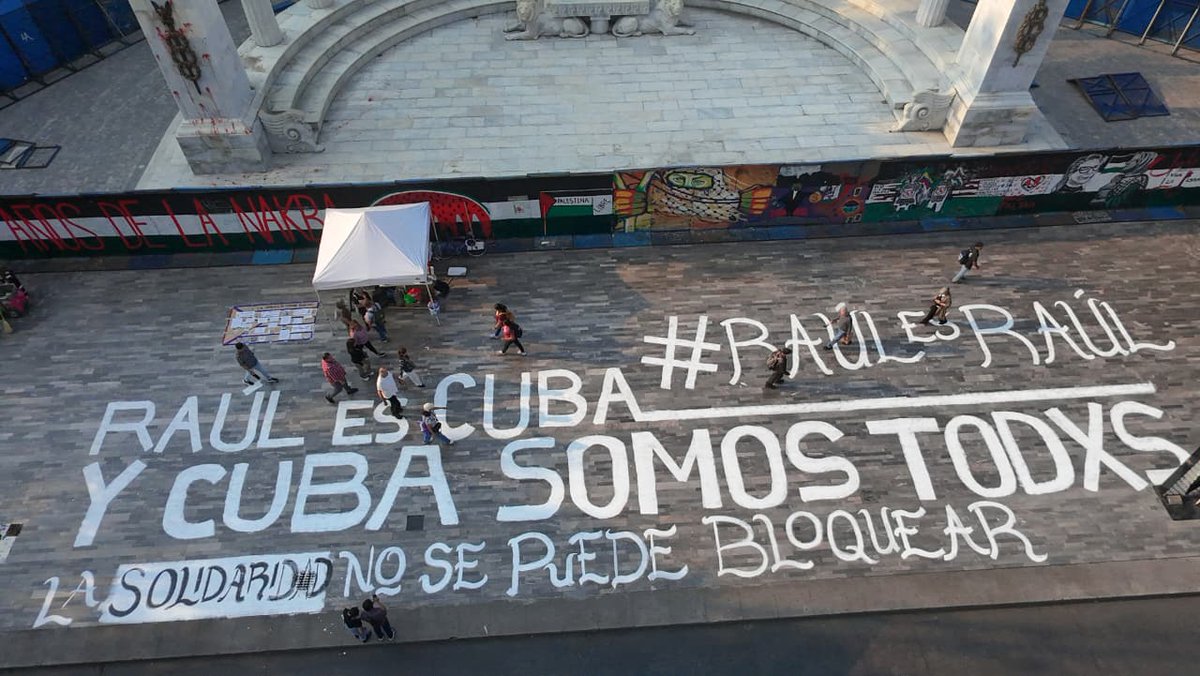 EugenioMtnez's tweet photo. Imágenes espontáneas de solidaridad con #RaúlEsRaúl en su 95 cumpleaños y con #Cuba que se observan en #México https://t.co/aaKzTmJ6YH