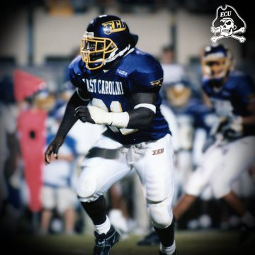 take_the_island's tweet photo. #ThrowbackThursday 🏴‍☠️

10 years in the NFL and three Pro Bowls.

There is no debate. Vonta Leach cemented himself as one of the greatest fullbacks of the modern era. https://t.co/mBNgOmrP23