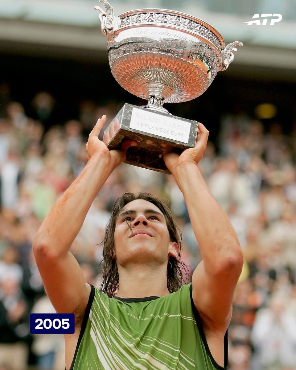 iampaolamedina's tweet photo. «La gente ve los trofeos, las victorias y los títulos… pero no ve que casi toda mi carrera he jugado con dolor. He pasado más tiempo lesionado que sano. Hubo temporadas en las que pensaba que no podría volver a competir. Pero seguí adelante. No porque sea un héroe, sino porque el tenis es mi vida y aprendí a convivir con el dolor».

Rafael Nadal ✍️

¡Feliz cumpleaños 40 al mejor tenista de todos los tiempos!