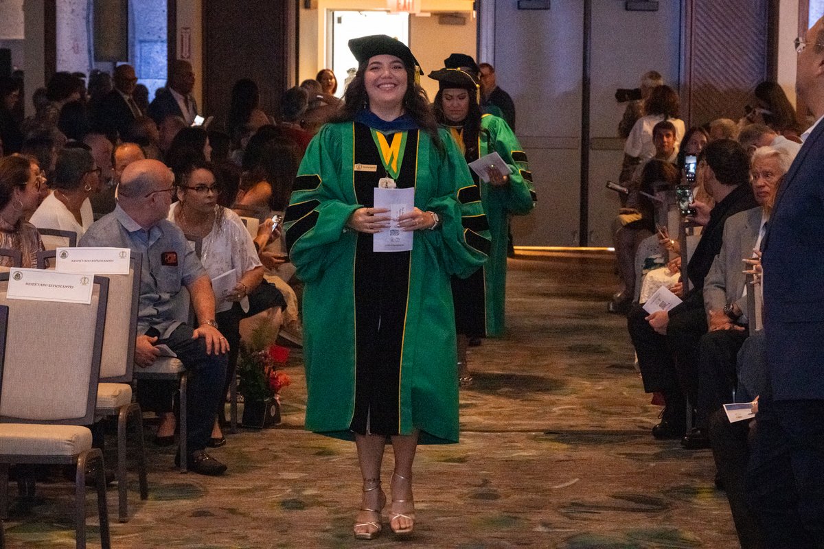 notiseiswipr's tweet photo. 🎓🩺 @rcmupr gradúa 134 especialistas y subespecialistas y juramenta a 96 nuevos médicos y seis científicos

Para más información, acceda al enlace en >>> https://t.co/fIT0wiqmUO

#CienciasMédicas #UPR #Medicina #Salud #Médicos #ResidenciaMédica #Investigación #PuertoRico https://t.co/mCPD4eY0uz