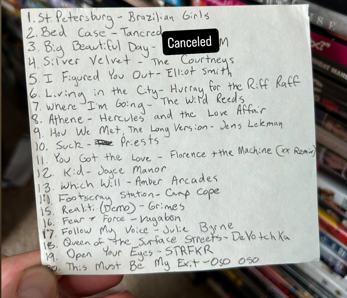 Futuredizzy's tweet photo. Rate this mixtape I made almost a decade ago https://t.co/jMquI0Ya12