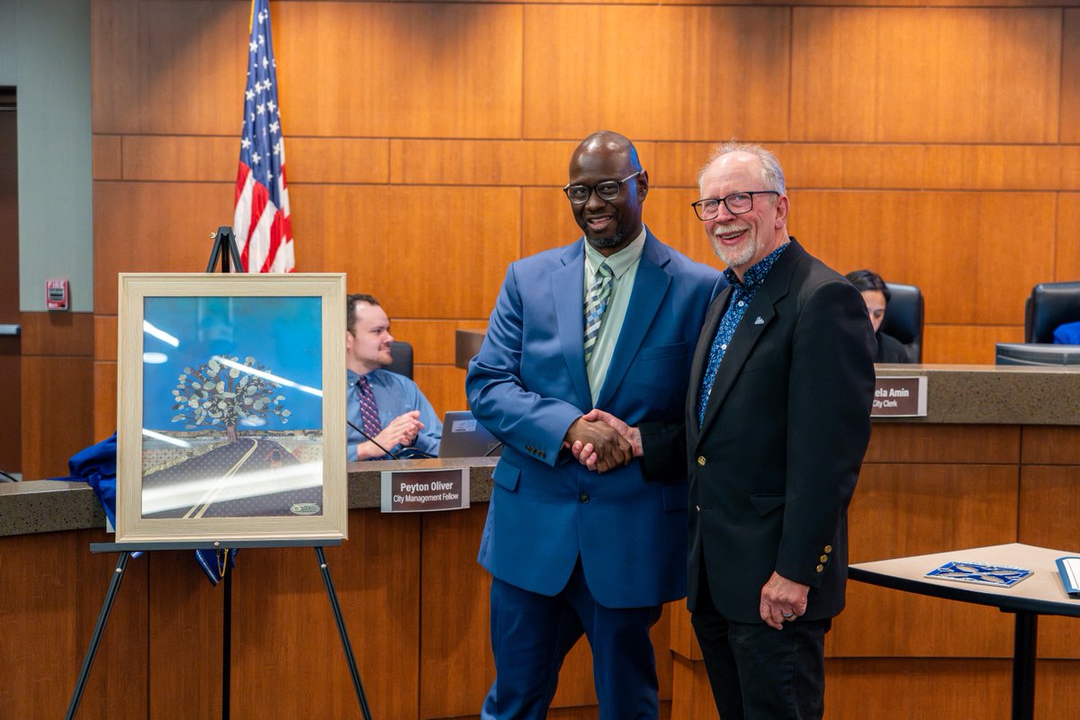 CoMoGov's tweet photo. After 4+ years serving Columbia, Ward 4 Council Member Nick Foster bids farewell. Thank you, Nick, for your leadership and kindness. 💙 #CityOfColumbia #CommunityLeadership #CityCouncil #LocalGovernment #KindnessBuildsCommunity #WeAreCoMo https://t.co/S9QXKahyAG
