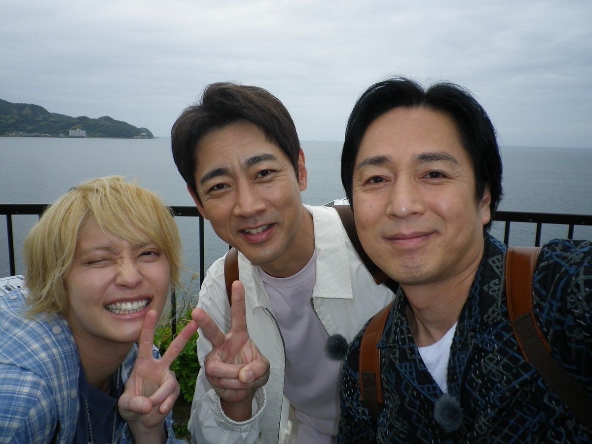 imakoso_tbs's tweet photo. 趣味がカメラの徳井さん📷

自前のカメラを持参し
ロケ中に撮った写真を
少しだけ先に公開しちゃいます！

男３人旅、お酒を片手に楽しいひとときを。
普段なかなか語られることのない赤裸々トークも必見👀

📺来週月曜よる11:56〜
お楽しみに❣️
#手越孝太郎の今こそ https://t.co/W00J99ouRU