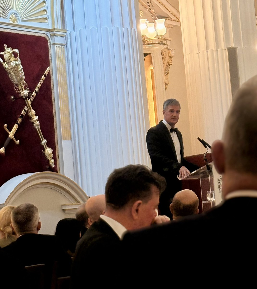 craigie_b's tweet photo. Mansion House tonight, for the @biztradegovuk @cityoflondon dinner - on the ‘naughty table’ at the back!

Vital for all to drag focus back on to *economic growth*; my job is to make sure people see small biz support as fundamental to get some

Great chats with businesses, officials, @FSB_policy members, @citylordmayor and @peterkyle.  Cemented a couple of announcements coming up, too. Onwards!