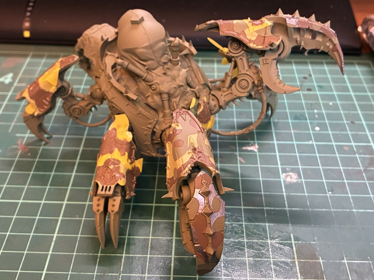 bromeliaworks's tweet photo. ディファイラーを迷彩塗装中 https://t.co/omOWqsdgzd