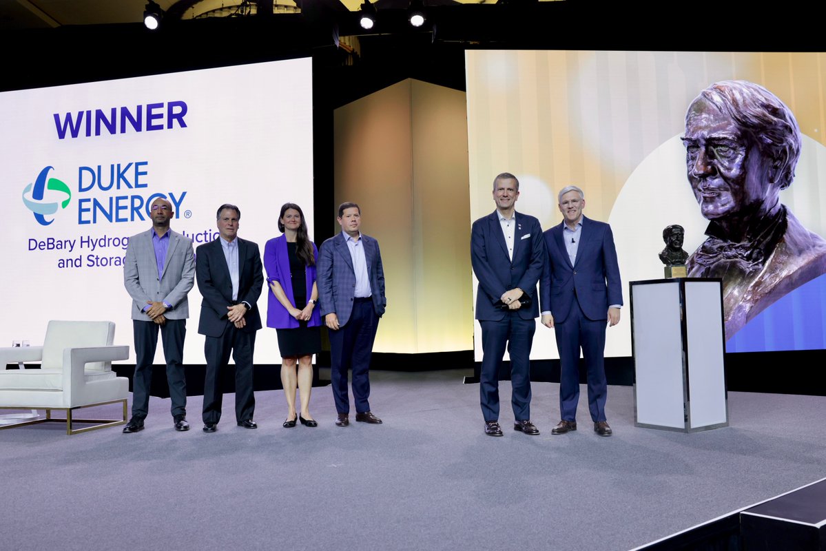 Edison_Electric's tweet photo. #EEI2026 News: @DukeEnergy has won the 98th Edison Award! 🏆

The award recognizes Duke Energy's innovative DeBary Hydrogen Production and Storage System—the nation’s first end-to-end facility capable of producing, storing, and combusting up to 100% green hydrogen generated entirely from solar energy.

“This project is a first of its kind in the nation. It demonstrates how we can take excess solar energy and store it in the form of hydrogen to be used to generate power when our customers need it most.” — Anderson Reginald, Regional VP, Duke Energy Florida

Read more in #ElectricPerspectives: https://t.co/ifiOsat7DZ