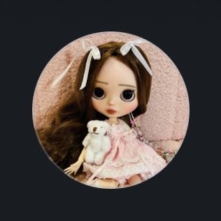 SCRE4MPRINCESS's tweet photo. well i always pic blythe dolls that looks like me https://t.co/YqK5QWDRTz