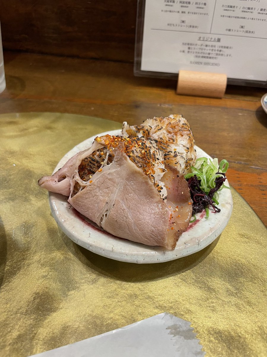 michyhiro's tweet photo. 柚子香る肉巻きオニギリ
　　　　　&amp;
ダァ〜〜〜ィヴでノドグロじや🤤 https://t.co/J08iFWXksl