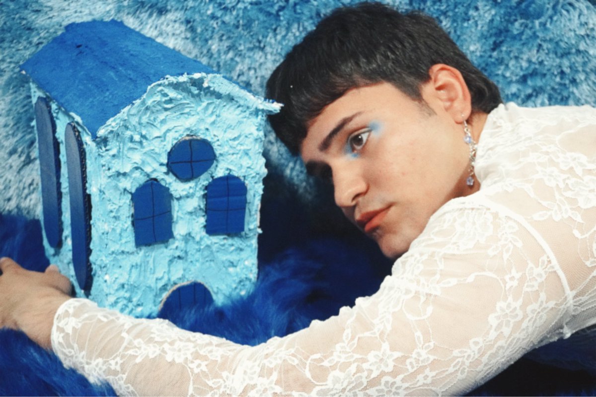 Bluebbyheart's tweet photo. HOME my debut single out now 
🕯️🪬🌙 https://t.co/MxHjQHxcSu