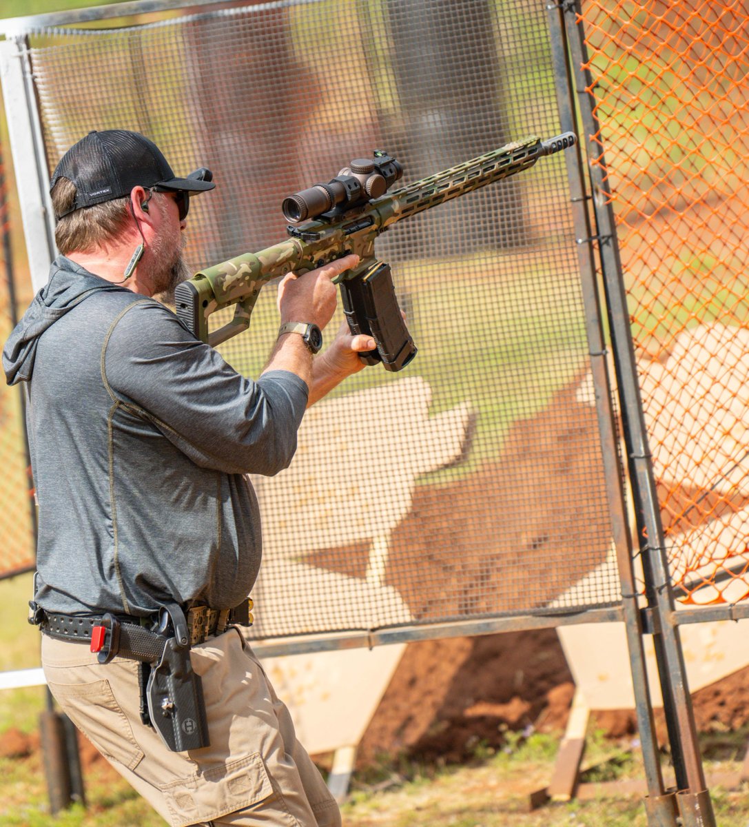 ObsidianArms's tweet photo. The clock is running. Your platform shouldn't be the thing you're thinking about. Built in Minnesota. Made to compete.

#OA22 #ShootingCompetition #MadeInMN #ObsidianArms #CompetitiveShooting https://t.co/w492R1XsNL